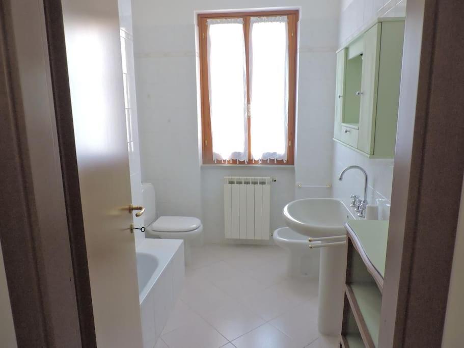 Casa Vacanze La Cicala Pontremoli Exterior foto